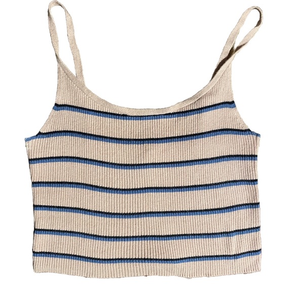 Stripe Knit Crop Top - Picture 2 of 8